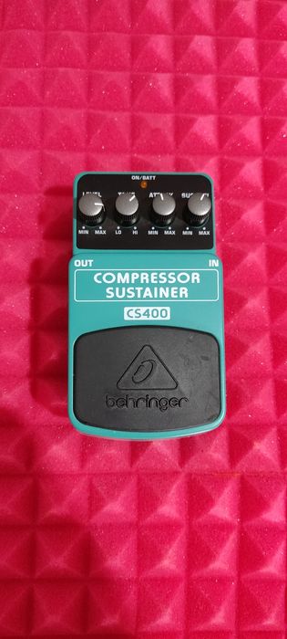 Behringer CS 400