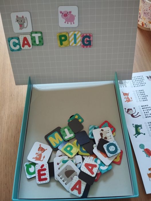 Apli Kids magnetyczna układanka litery alfabet