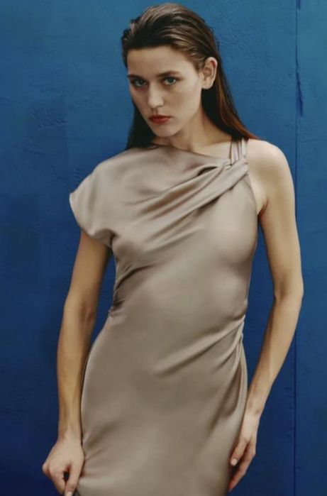 Сукня плаття Zara сатинова у розмірі М