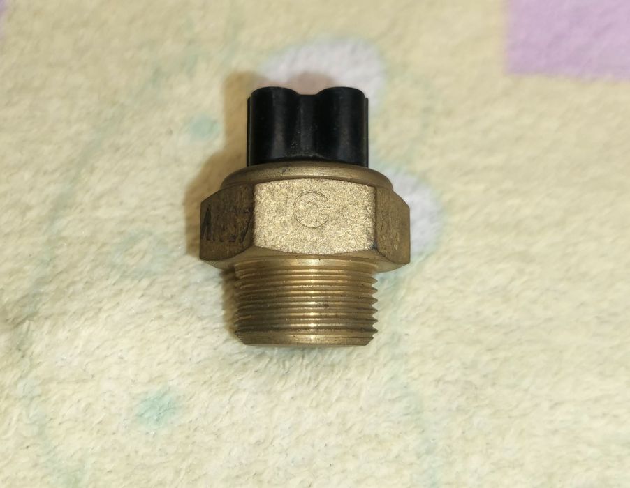 Датчик включения вентилятора радиатора ТМ108 ВАЗ 2108-2109 99-94 Калуг