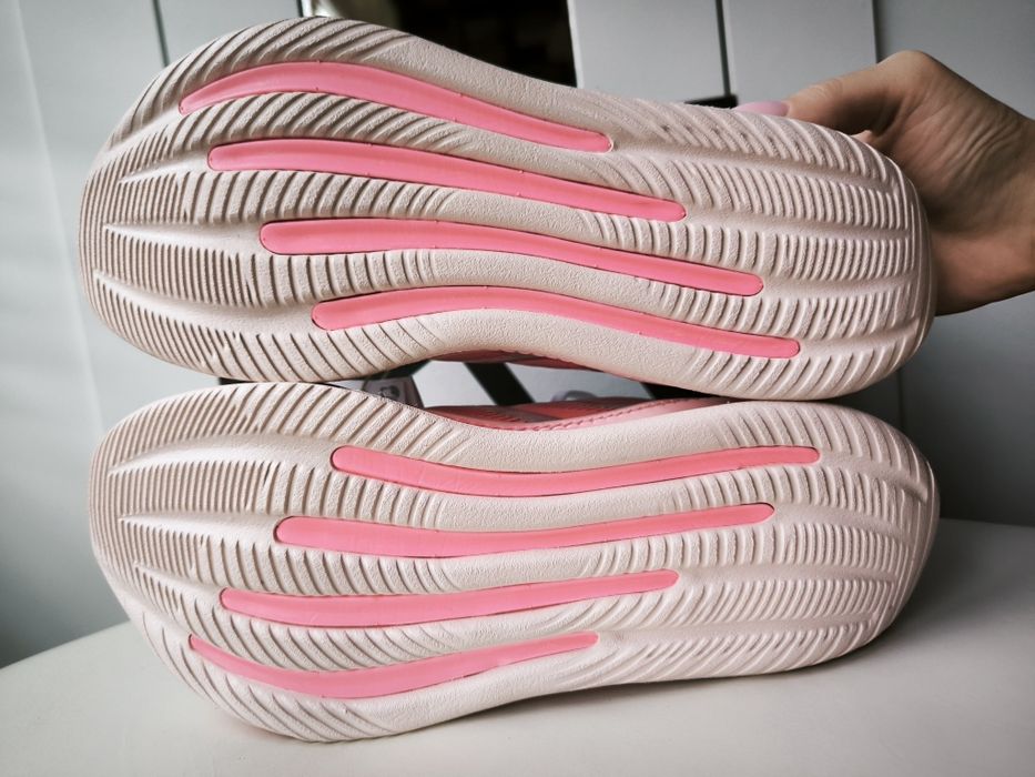 Buty sportowe adidas biegowe profesjonalne siateczkowe maratonowe