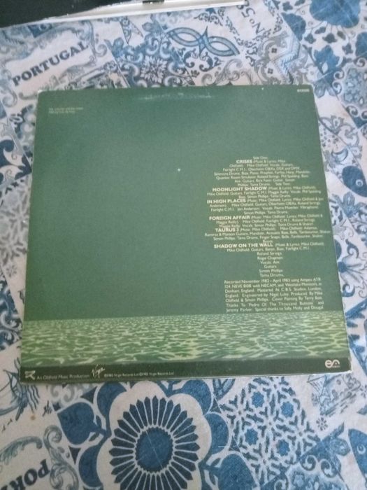 LP, Crises Mike Oldfield
