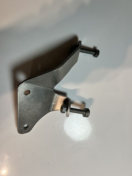 Продам електромагнитный клапан Audi/VW/Seat/Skoda (8E0820036)