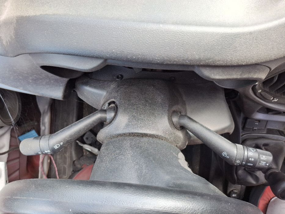 Comandos do volante FIAT Doblo (263_)