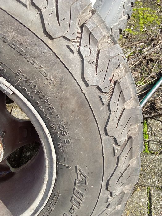 Conjunto jantes Italianas 4x4 e pneus 31/10.50R15LT  BF GOODRICH 109S