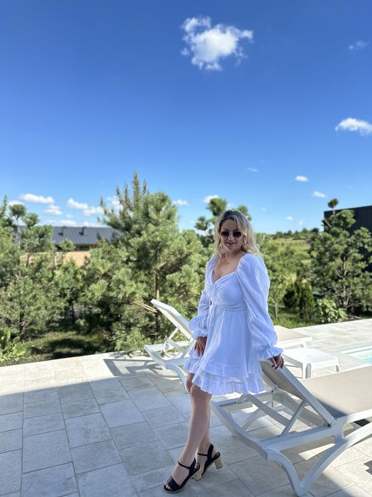 СУКНЯ МІНІ МУСЛІНОВА З РЮШАМИ біла бренд mbocharova