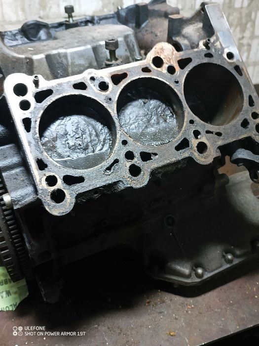 Продам двигатель Ауди А8 2.8ALG 30клапанов