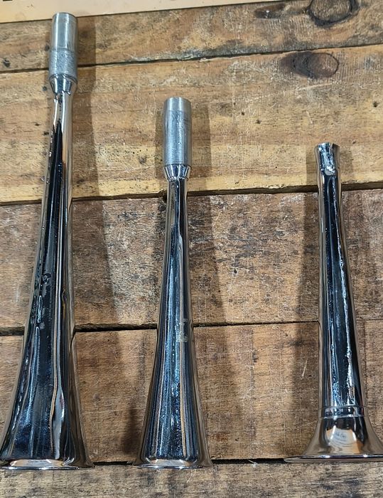 Corpo de buzinas antigas cromadas de novo/ bicicleta pasteleira