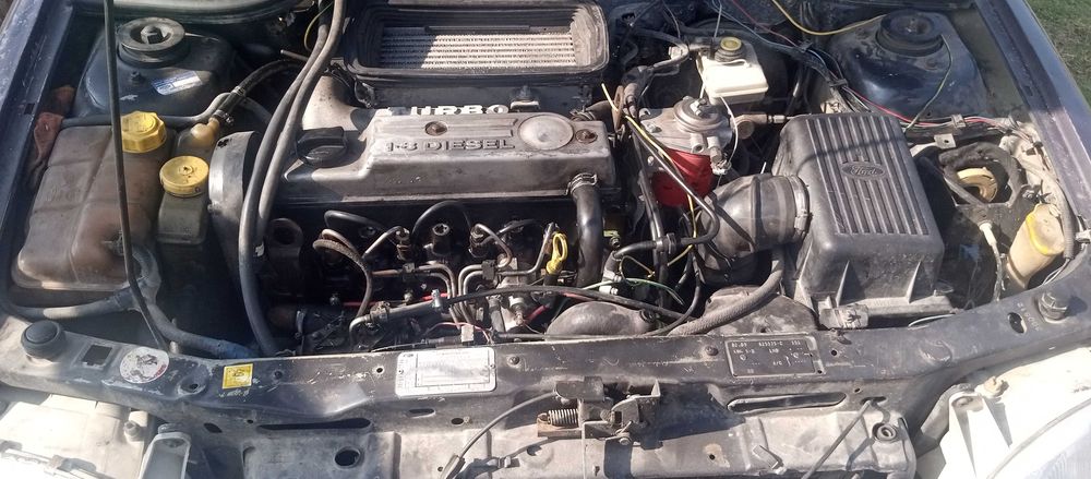 Продам автомобіль Форд ескорт 1.8тді 1996 рік