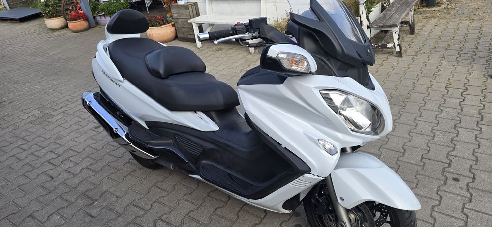 Suzuki Burgman 650