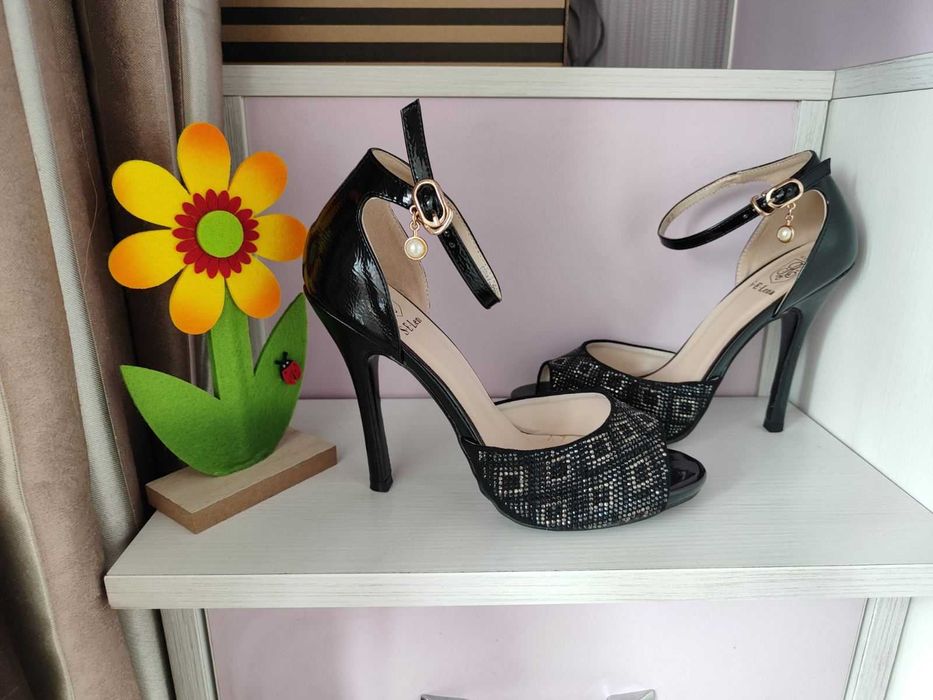 Босоніжки шпилька, вишиванка орнаменнт