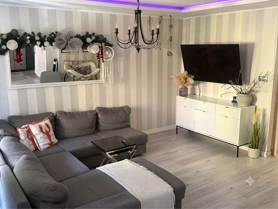 Mieszkanie 71m2 3 pokoje ,dwa balkony , strych, centrum