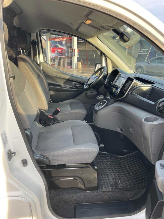 Nissan e-NV200 2015