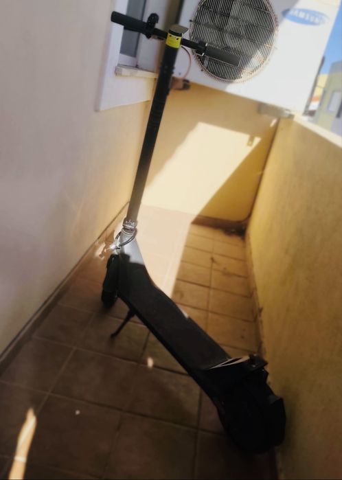 Vende se trotinete electrica XIAOMI 4 lite 2nd Gen 300W- autonomia: km