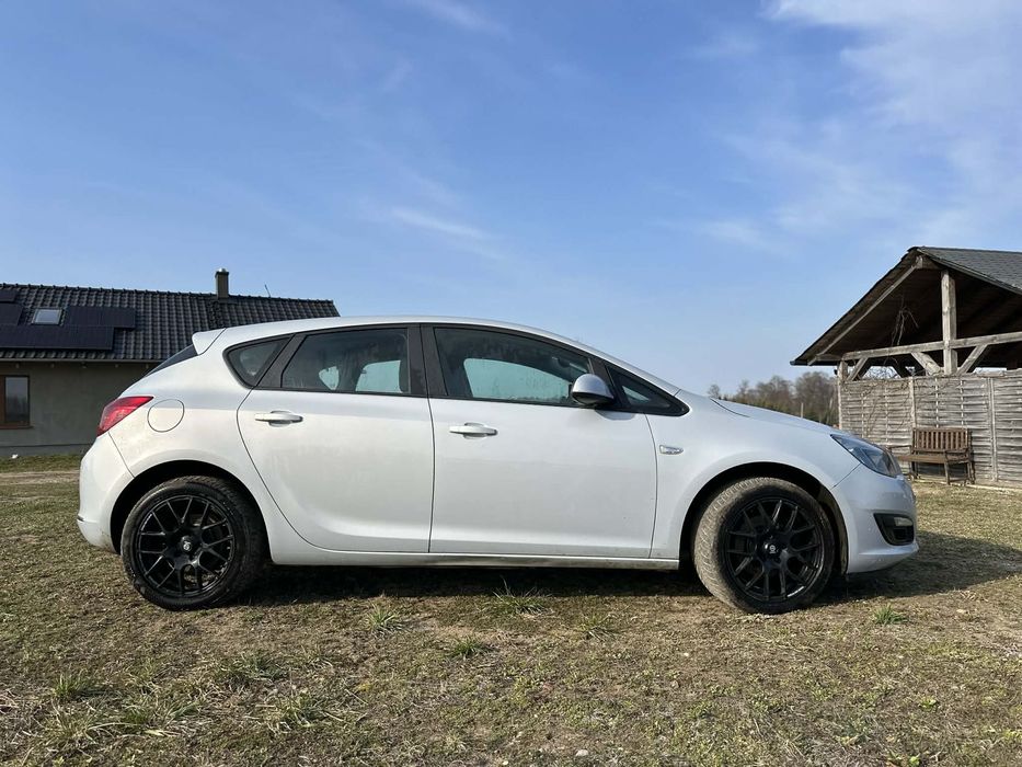 Opel Astra Opel Astra 1.7cdti 2012r