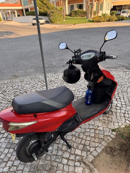 Scooter eletrica