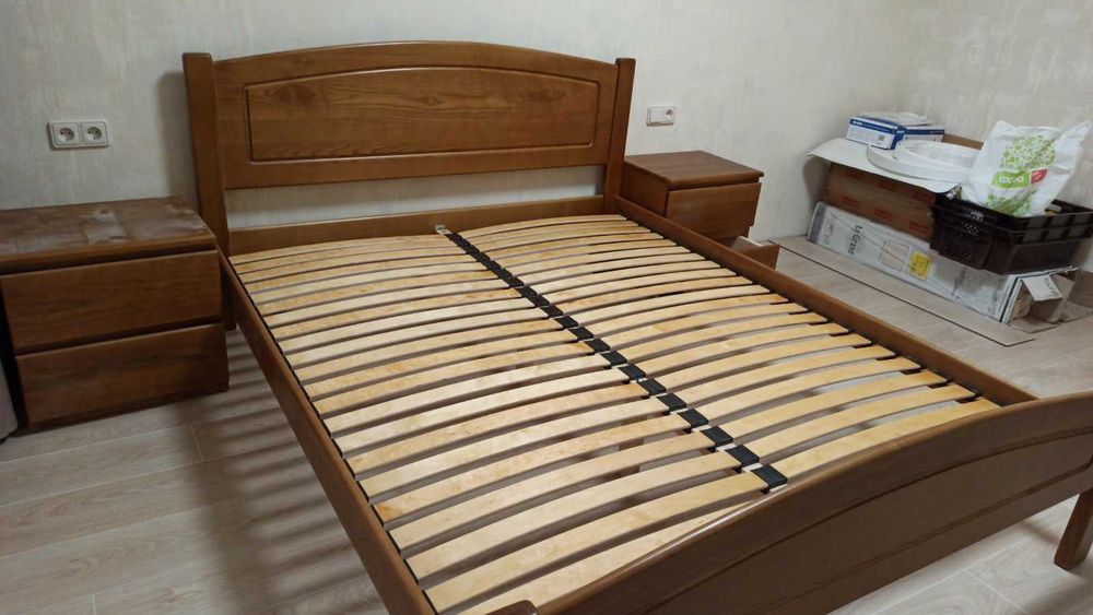 Ліжко дерев'яне Barcelona з Вільхи або Ясена. Кровать деревянная.