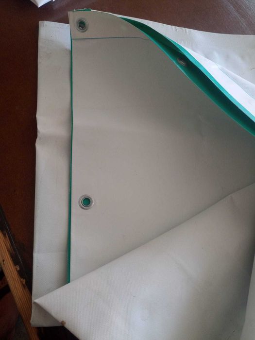 Toldos ou oleados impermeáveis para qualquer tipo de cobertura