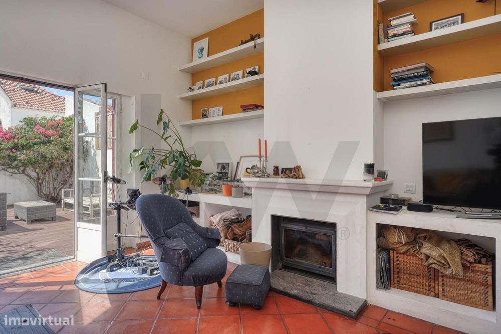 Fantástica Moradia V2+1 em Caselas | Lisboa