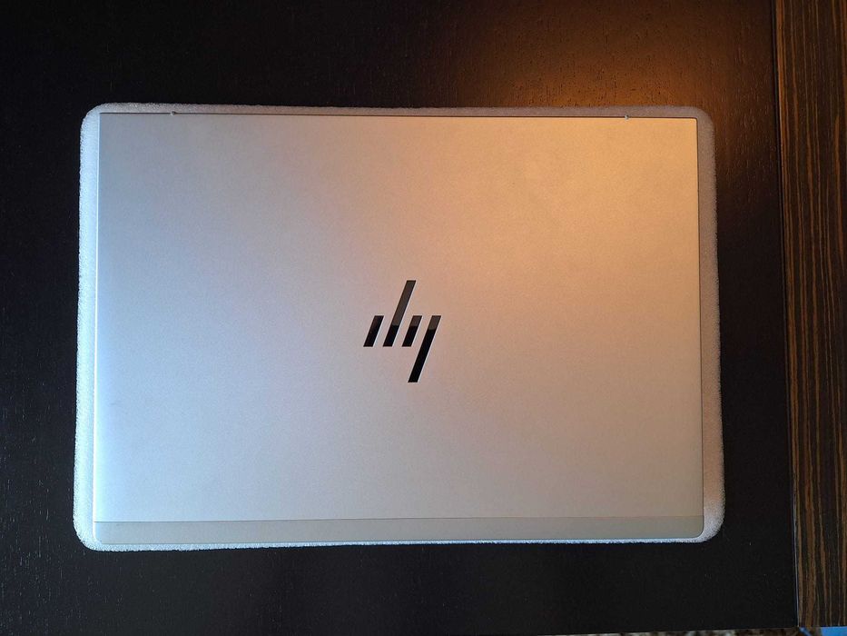 Hp Elitebook 640 G11 / I5 Ultra 135u / memória 24Gb / ssd 256gb
