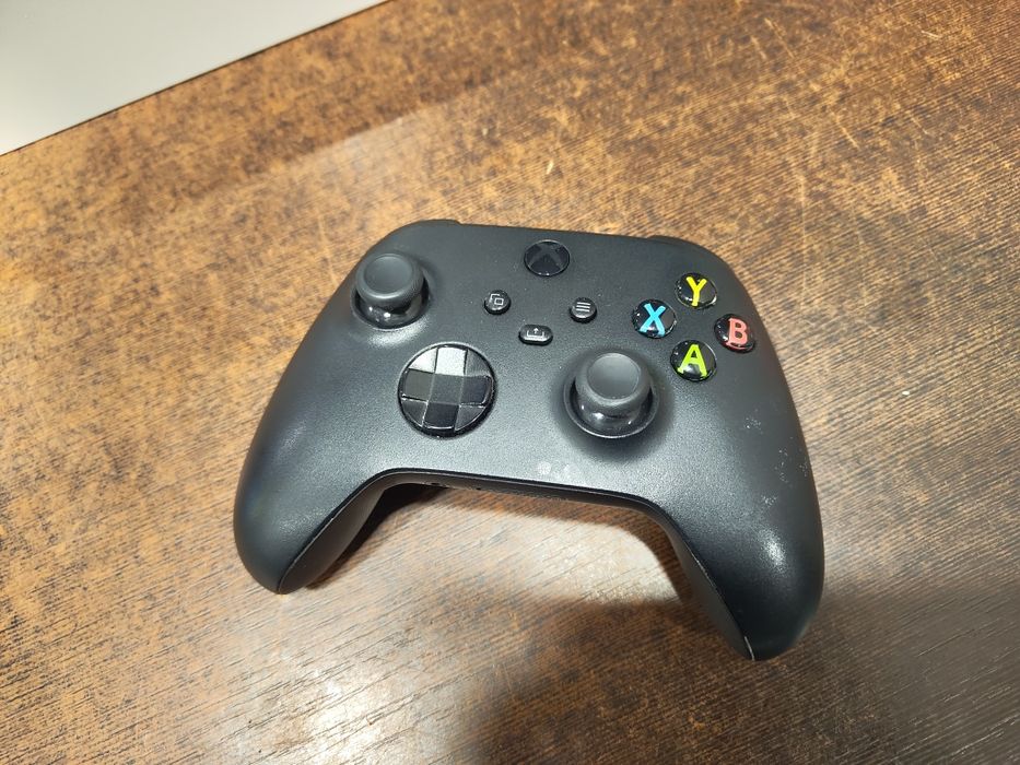 Konsola Xbox Series S Digital + pad