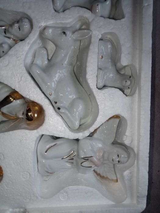 Figurki porcelanowe szopka boże narodzenie Porcelana złocona