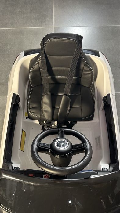 Дитячий електромобіль Mercedes Benz AMG EQA З пультом керування Авто