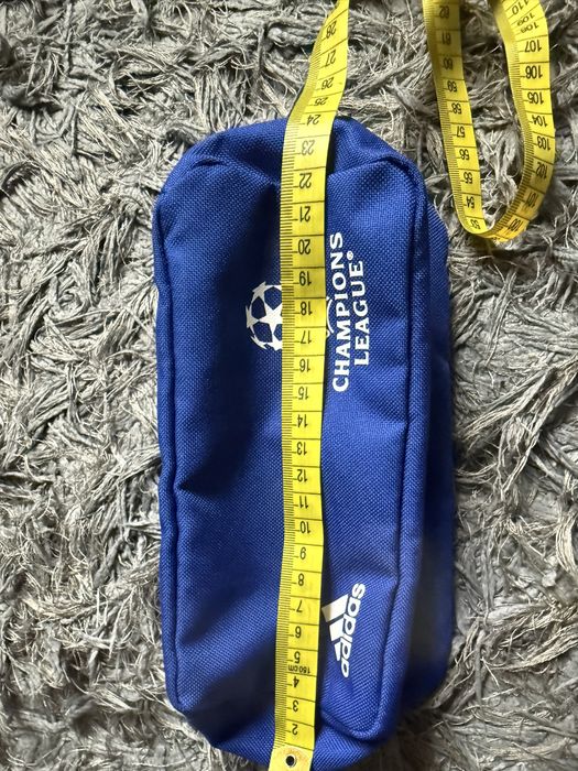 Kosmetyczka Adidas Champion League, stan jak nowa