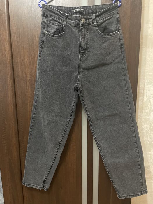 Продам джинси мом