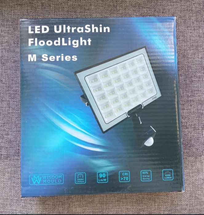 Halogen LED 100W zewnetrzny z czujnikiem ruchu