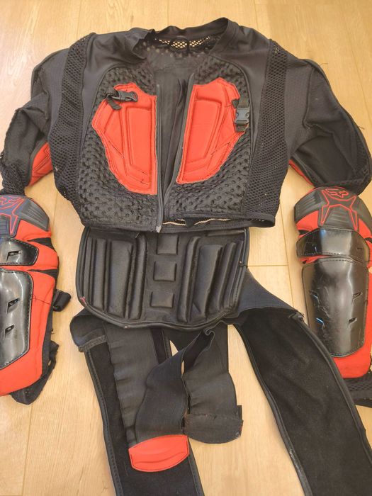 Zbroja FOX Launch Suit – MTB / MX / Downhil