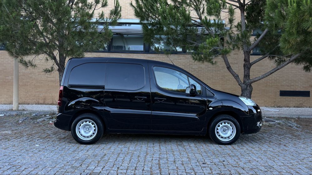 Peugeot Partner 1.6 hdi 3 lugares  ( VENDIDA )