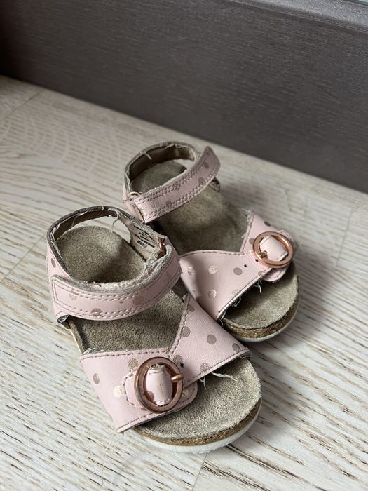 Взуття дитяче 20 -26 розмір next, clarks, adidas, crocs, disney, zara 23 р 24 р 25 р