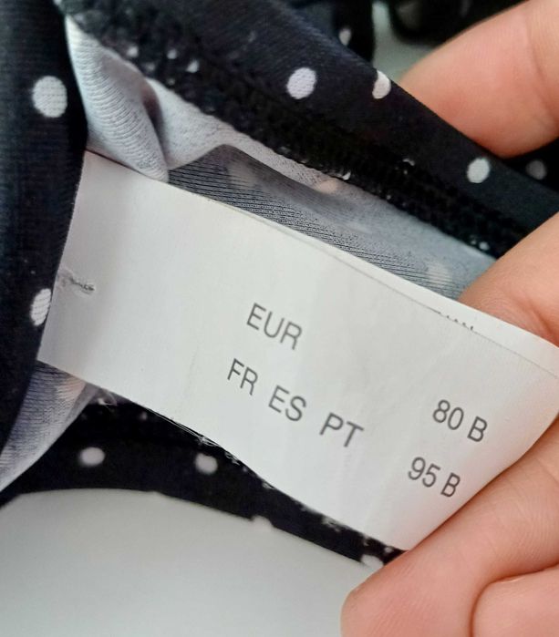 Czarna góra od bikini biustonosz C&A rozmiar 80B na plażę
