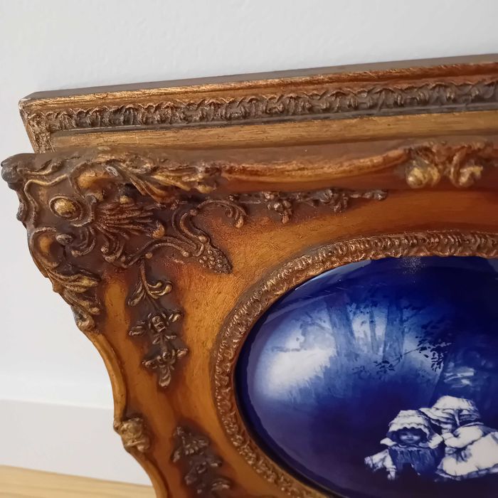 Quadro com pintura em esmalte em moldura dourada da Carvers & Gilders