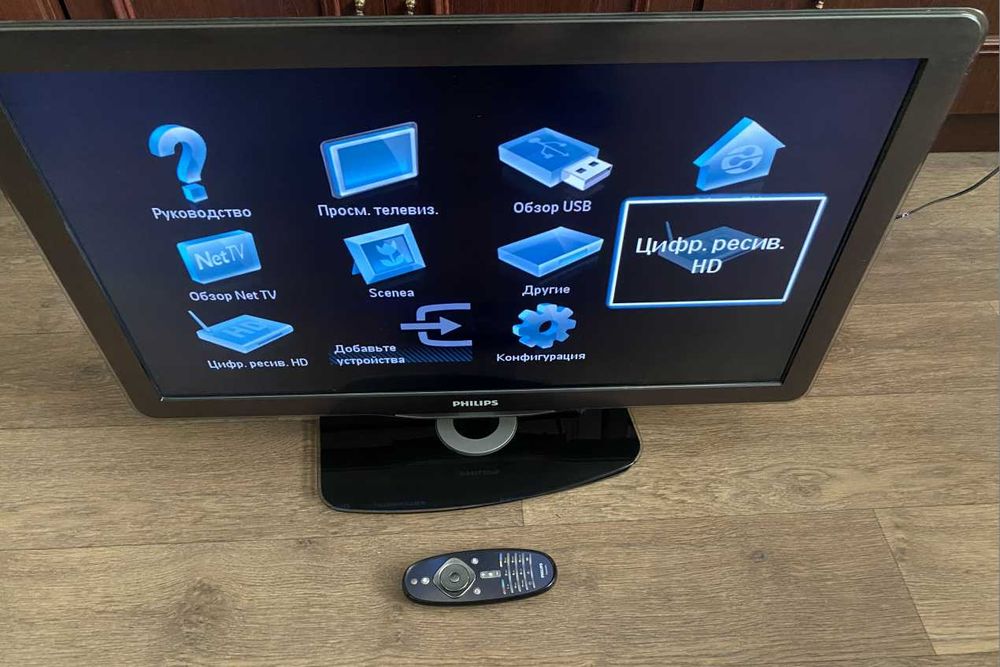 Телевізор /Екран Philips 32PFL7605H (Рамки металические ) 100 Гц/2 мс