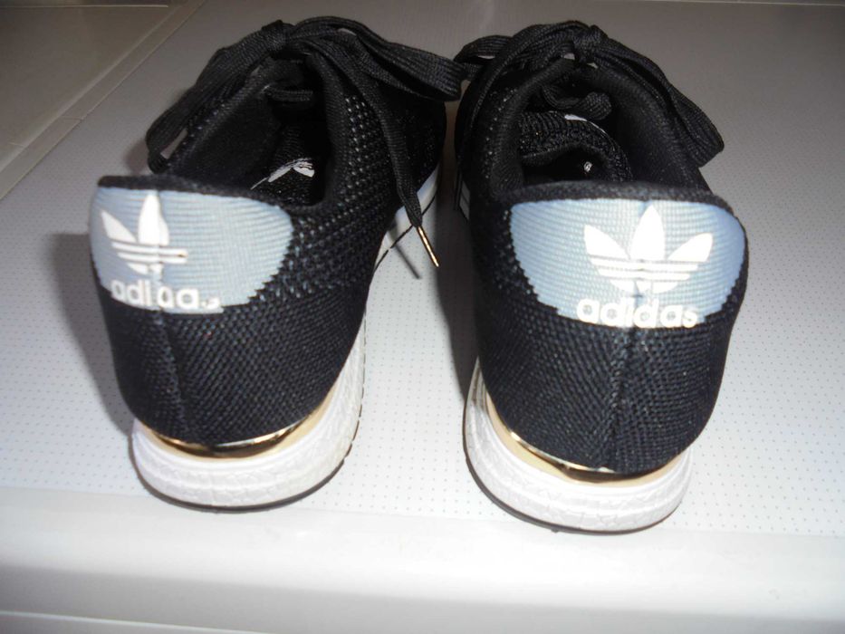 sapatilhas de mulher cor preto