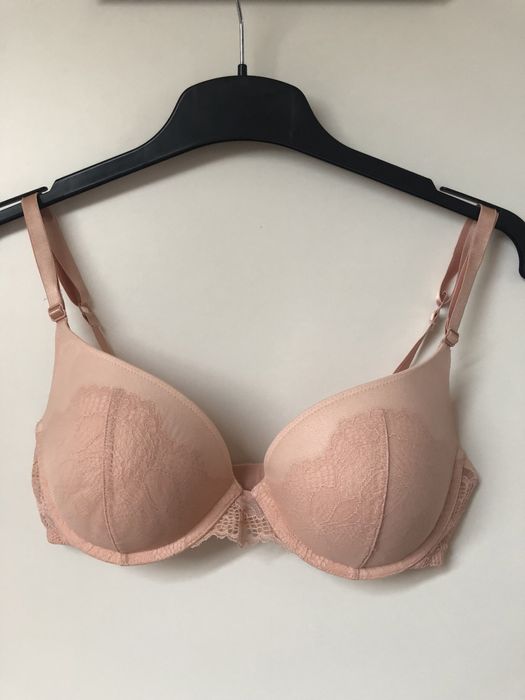 stanik Triumph push up 75 D