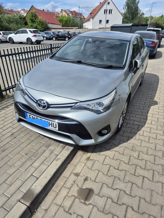 Toyota Avensis  2015 .2 litry  Diesel  Anglik