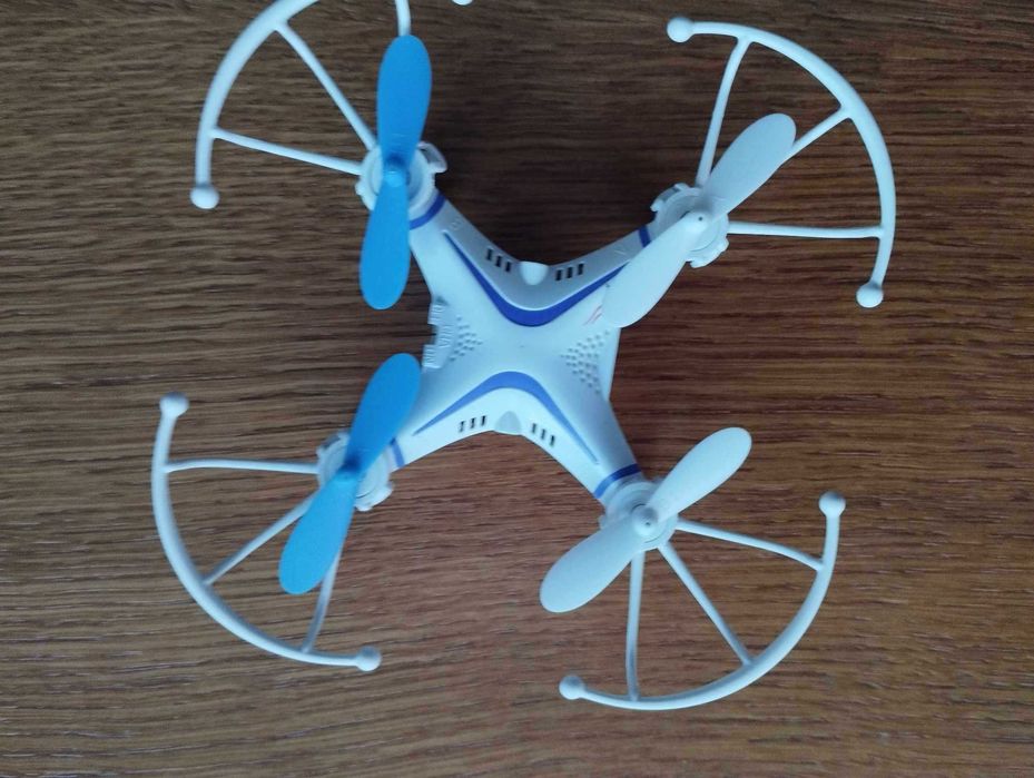 Dron zabawka dla dziecka