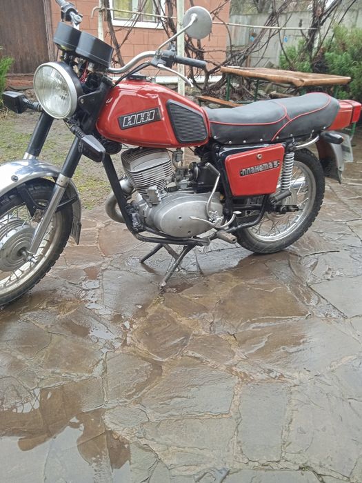 Продам мотоцикл Иж планета 5