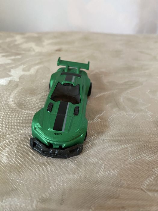 hot wheels - samochodzik