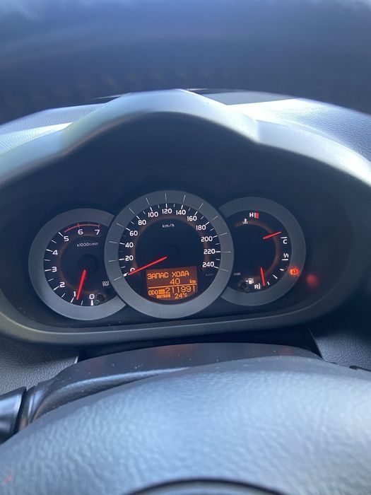 Toyota  RAV4 продам