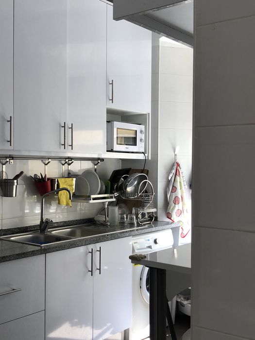 Ligue! T0 Quarto cama grande centro lisboa, metro arroios , alameda