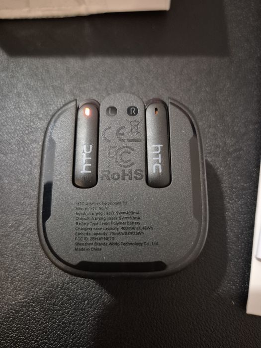 Słuchawki HTC Wireless Earphones 70 NE70 – Ekran LCD dotykowy, Etui