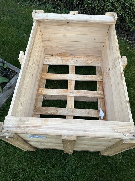 Skrzynia drewniana ogrodowa / donica / pojemnik – solidna konstrukcja