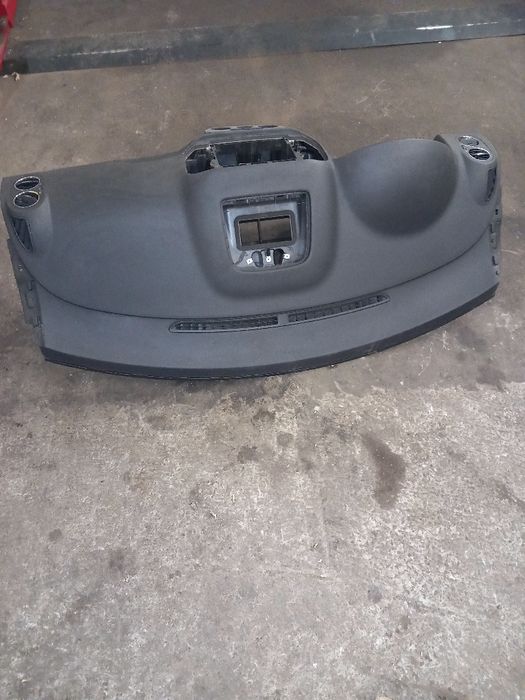 Deska rozdzielcza volkswagen golf 5 plus