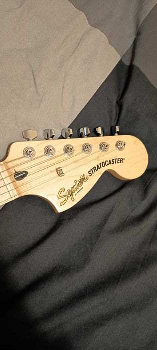 Guitarra Fender Affinity Strat Pack HSS Lake Placid Blue