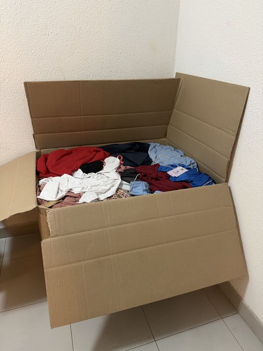 Lote Roupa Usada e Nova