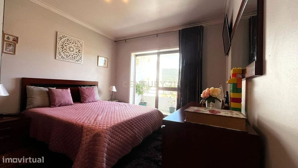 Apartamento T2 com Varanda e Vista em Viana do Castelo